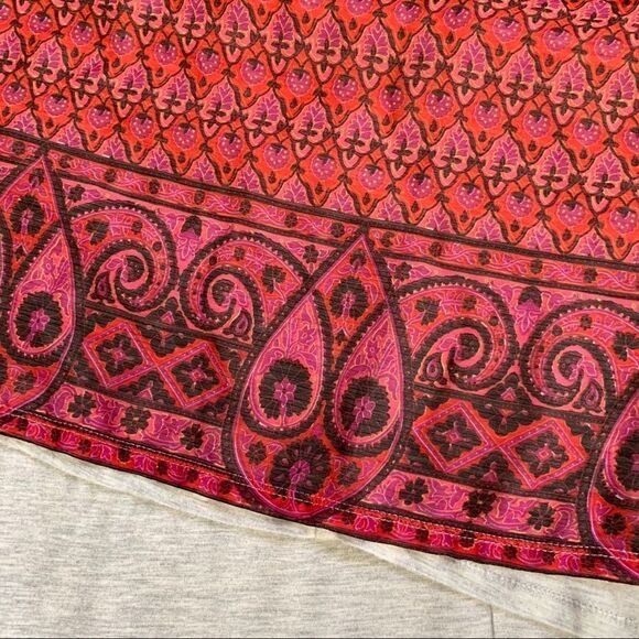 Two by Vince Camuto 1x boho magenta mixed media top - Picture 7 of 8